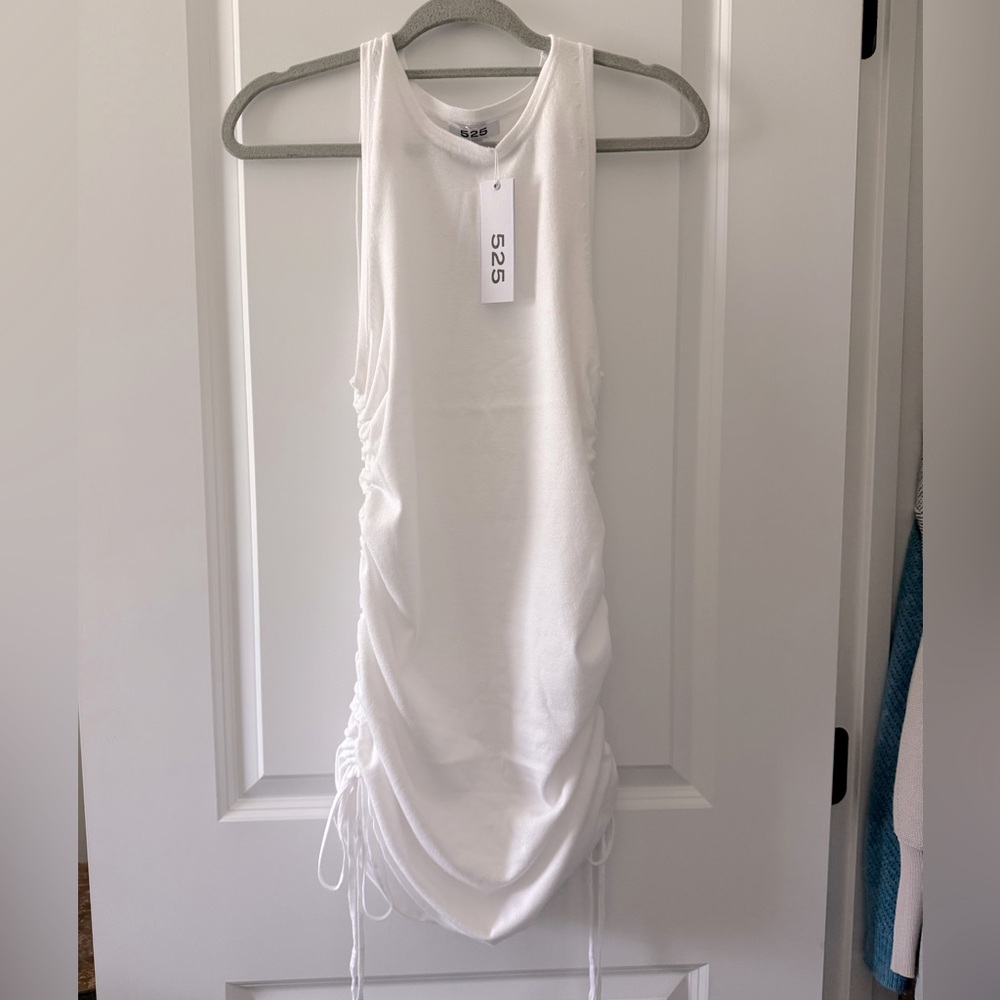 525 America Classic White Scrunch Dress
Sold out style!
